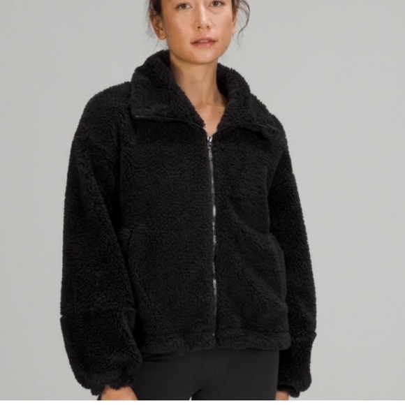 lululemon athletica Jackets & Blazers - Lululemon Women's Black Sherpa Jacket